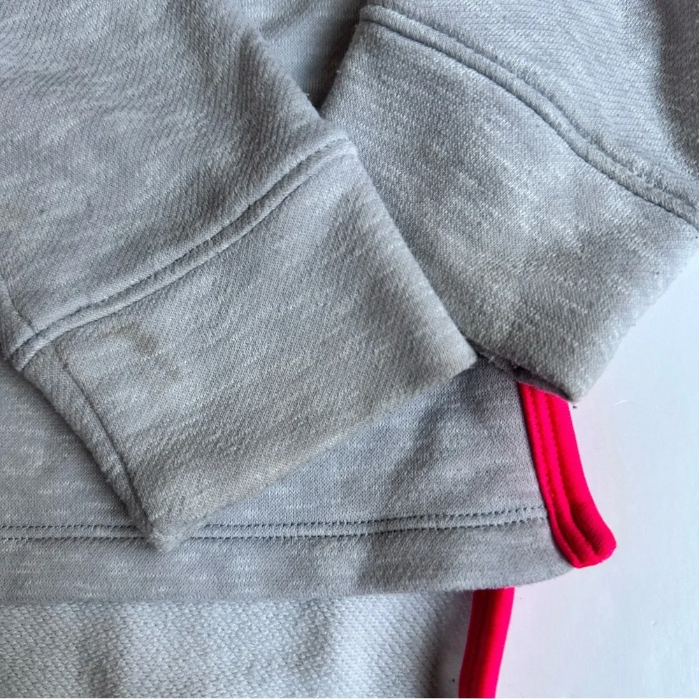 Under Armour Sweatshirt